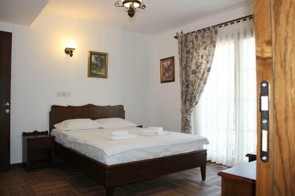 Kaptan Motel Siğacık Bagian luar foto