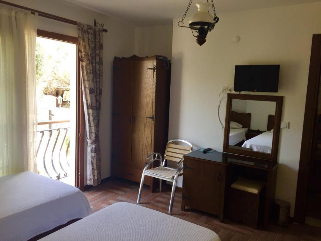 Kaptan Motel Siğacık Bagian luar foto