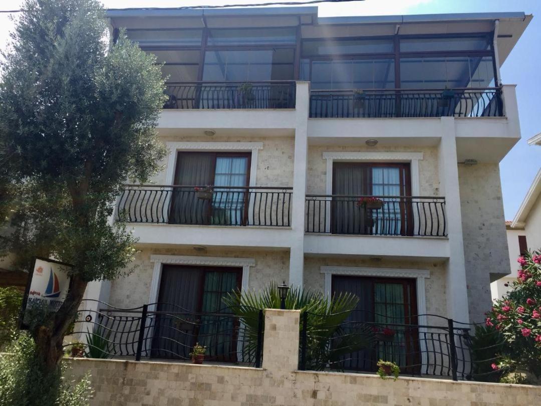 Kaptan Motel Siğacık Bagian luar foto